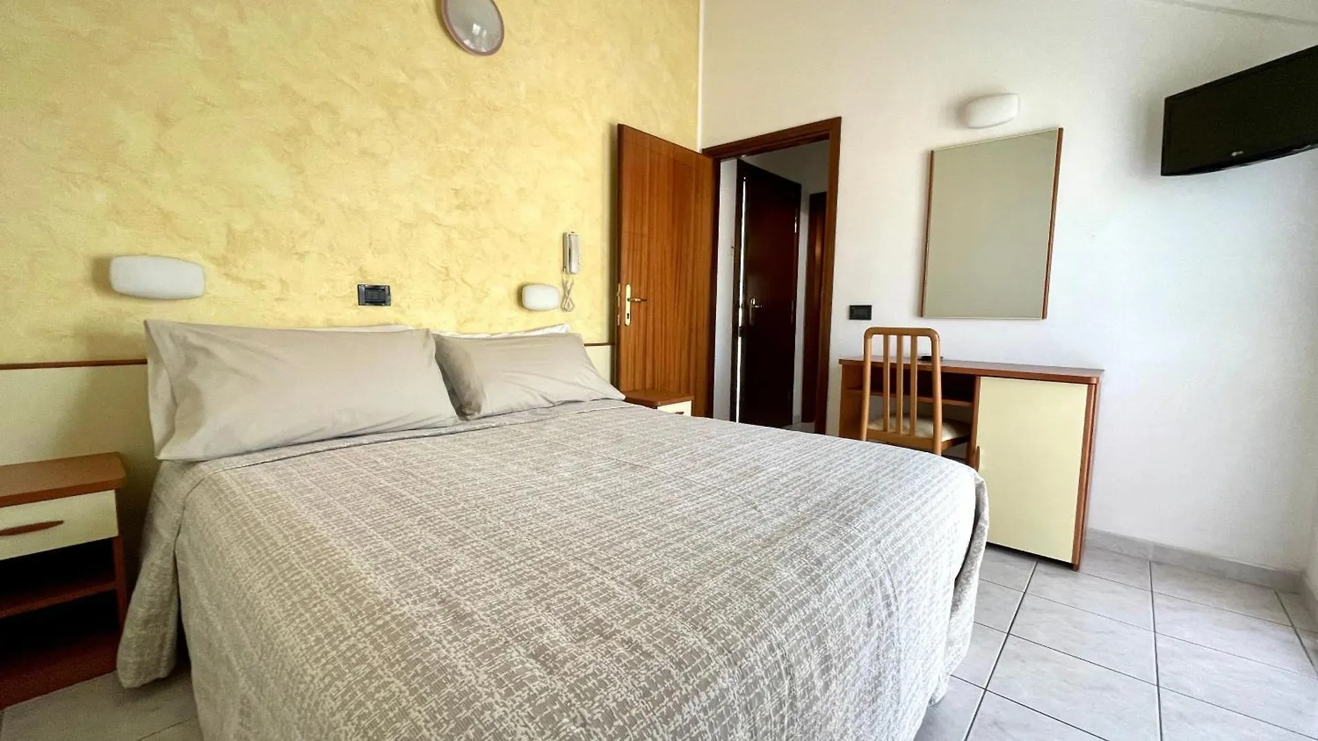 Hotel Zanella Cervia Italien