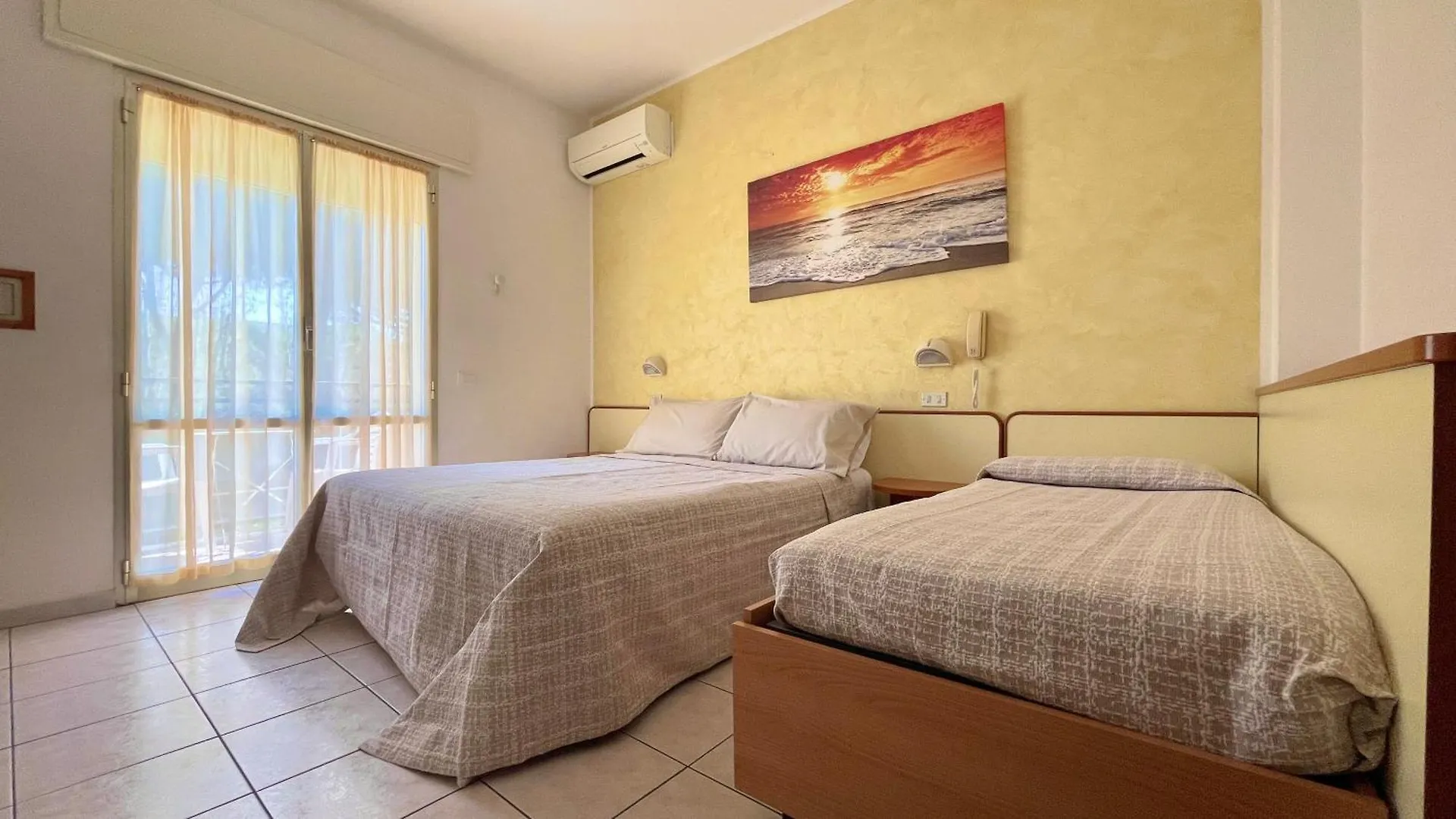 ***  Hotel Zanella Cervia Italien
