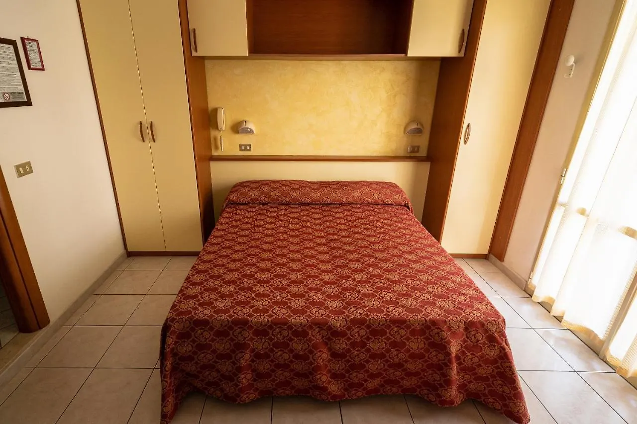 Hotel Zanella Cervia 3*,