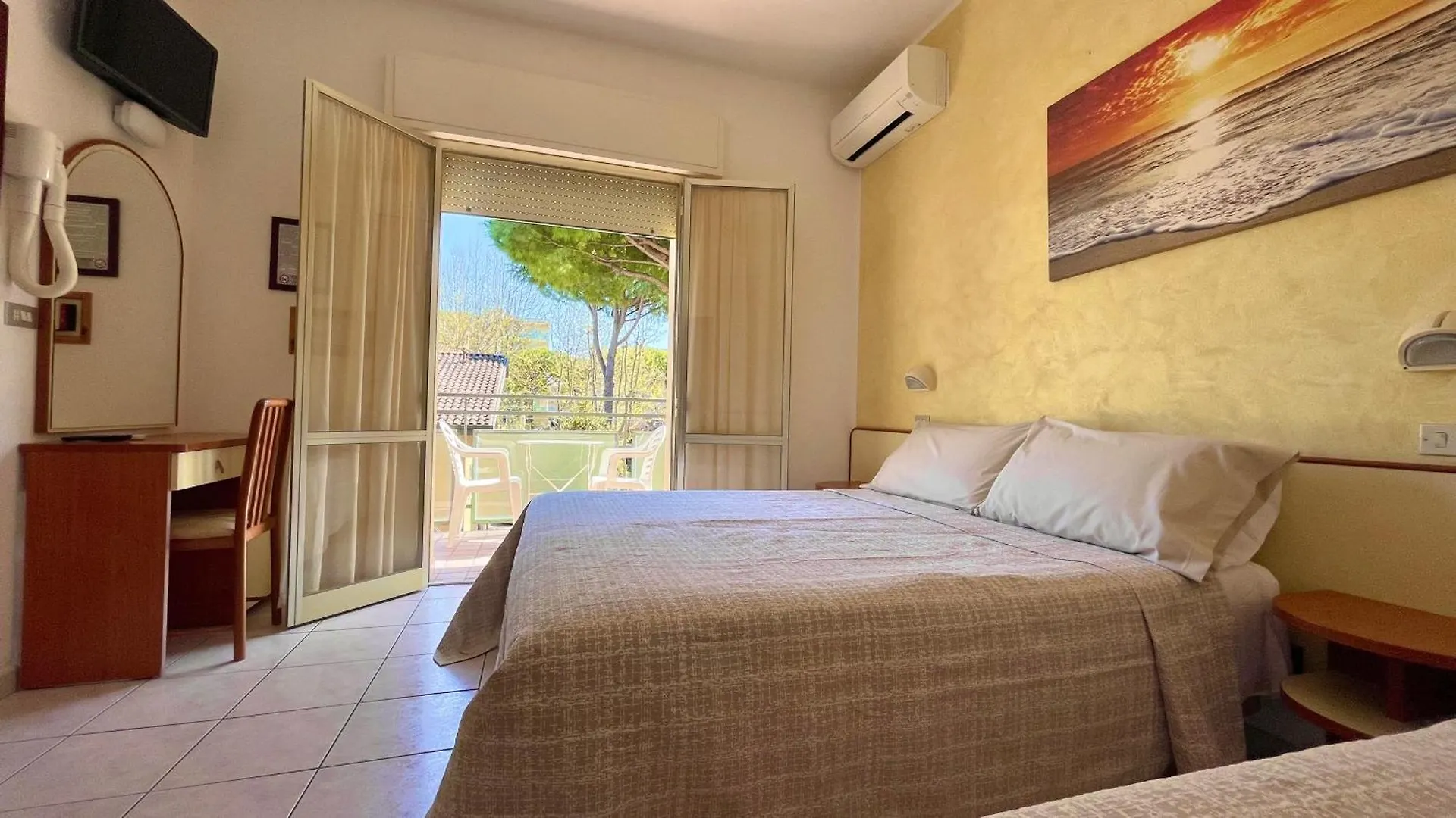 Hotel Zanella Cervia 3*,  Italy
